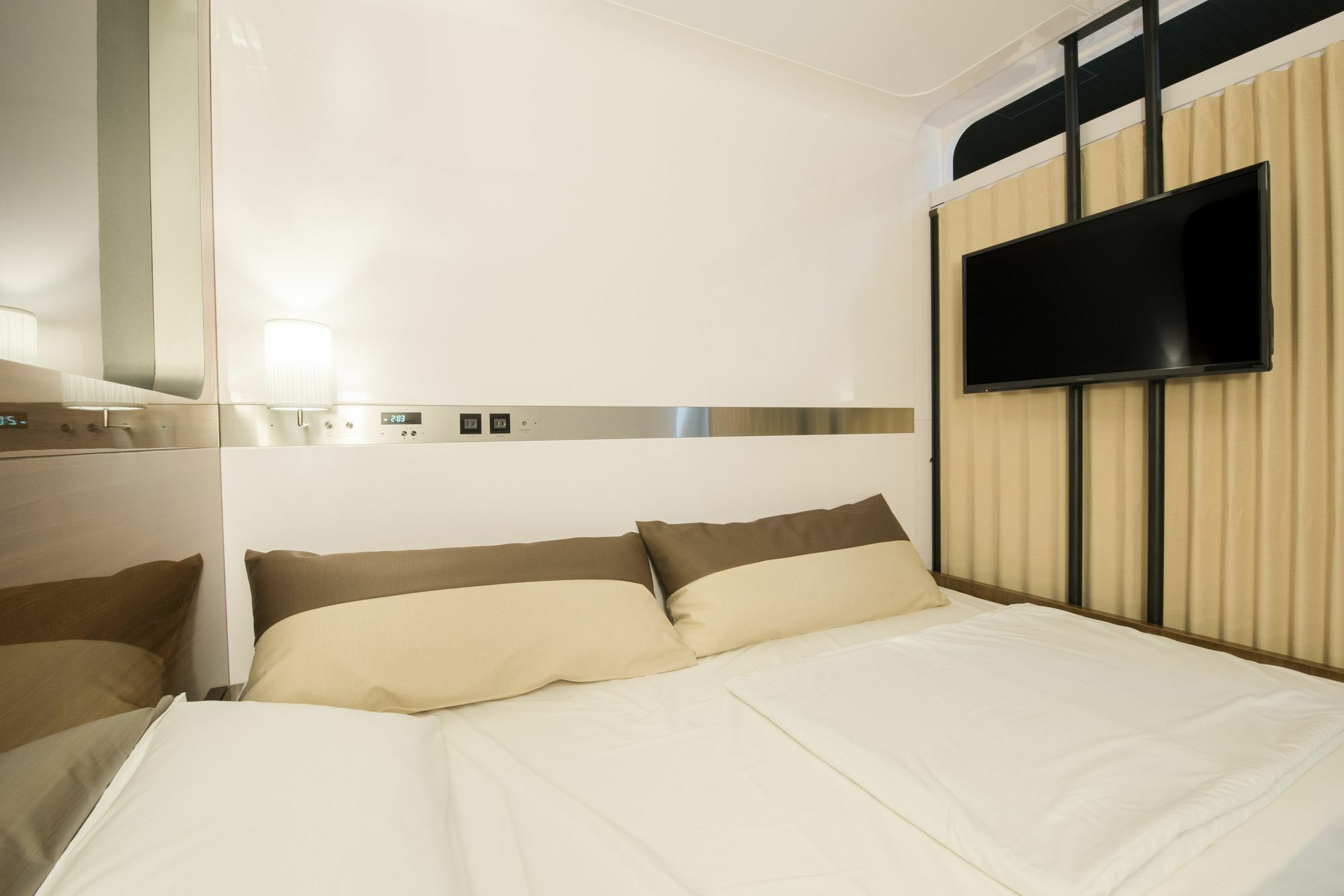 First Cabin Station Abenoso Hotel Osaka Exterior foto